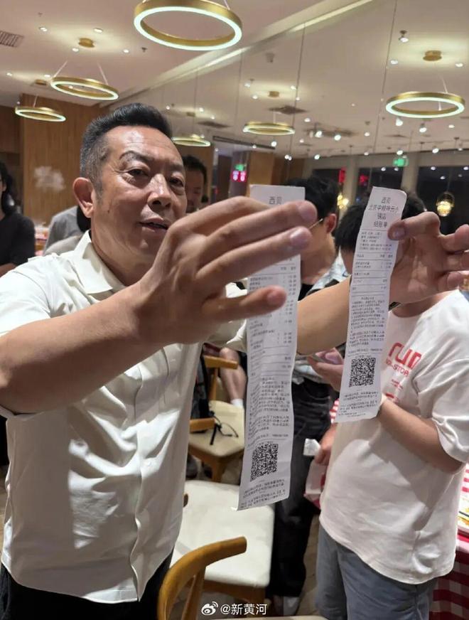 一小时却说“恶心”明天起全国所有门店上线